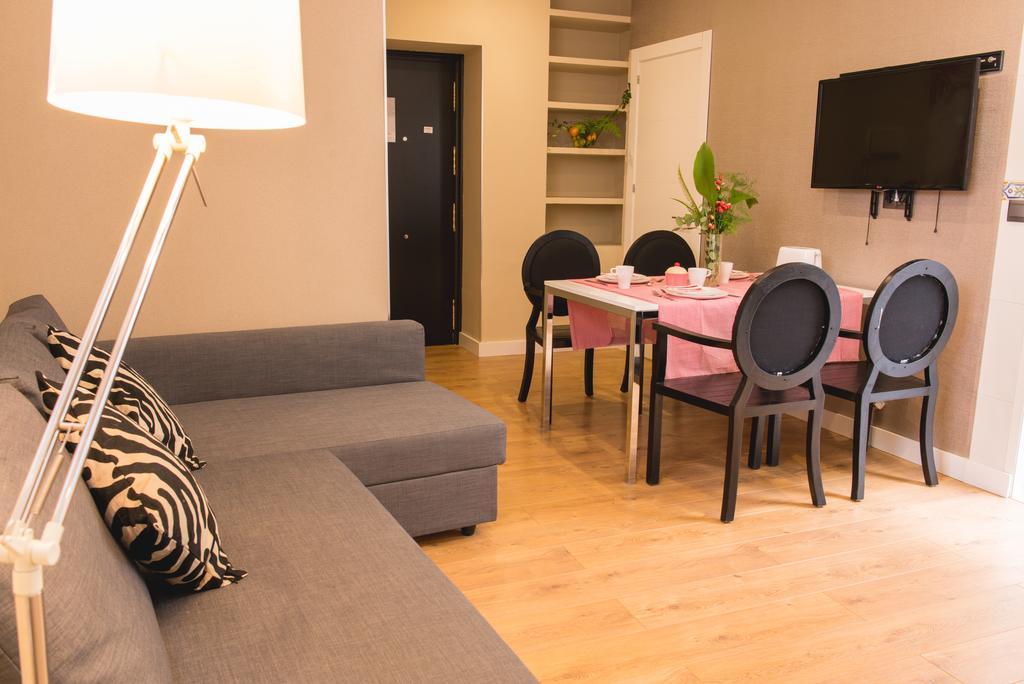 Ab Apartamentos Trinidad Málaga Rom bilde
